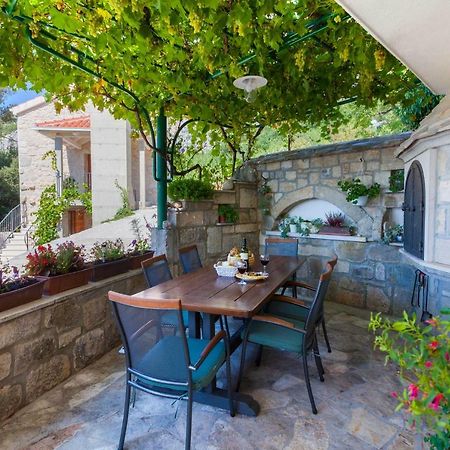 Holiday Home Lavanda Grubisic Tučepi Eksteriør bilde